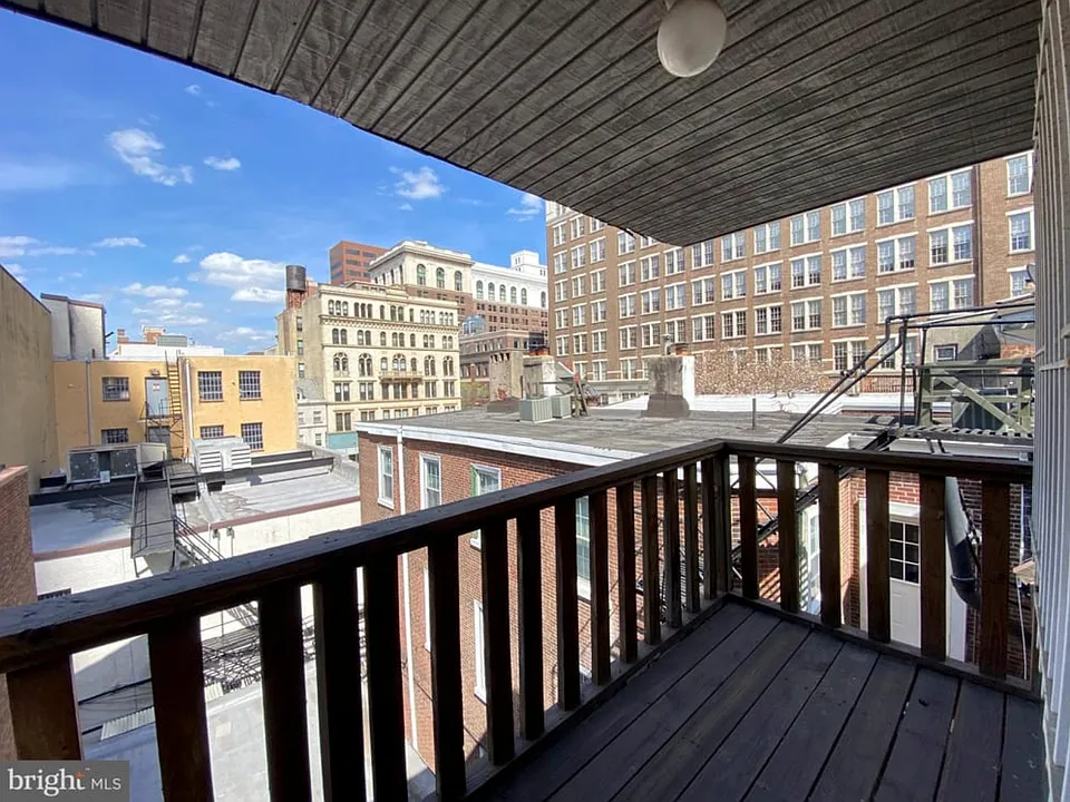 713 Walnut St #3R