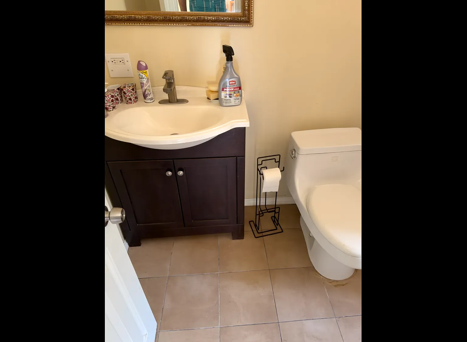 9305 Thompson Ave — Photo 2