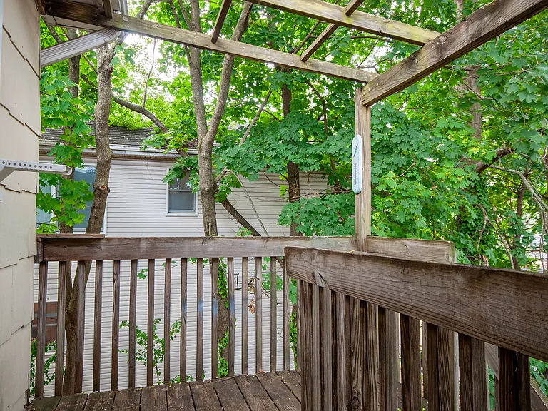 112 Highland Ave #2 — Photo 15
