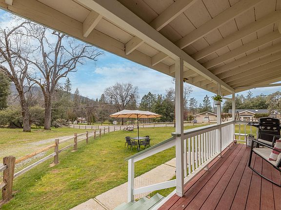 5th image of 38209 Wortham Rd
