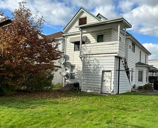 Porch and private entrance.