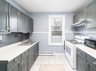 154 Van Horne St APT 2, Jersey City, NJ 07304