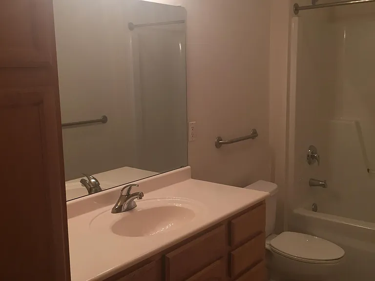7600 Lyndale Ave S #204 — Photo 9