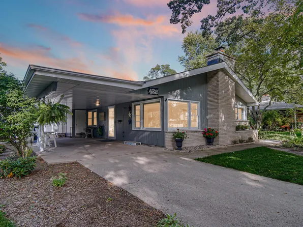 428 Crestwood Dr, Hobart, IN 46342