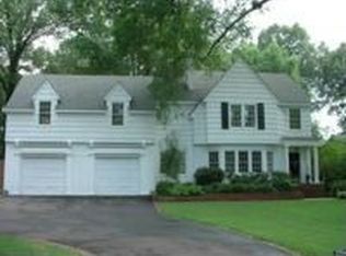 3565 Wal Ut Grv, Memphis, TN 38111