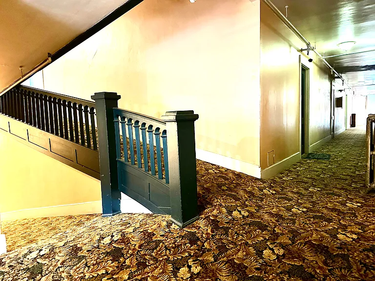 Morris Apartments — Photo 11