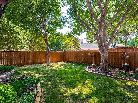 3rd image of 2513 Millstream Dr