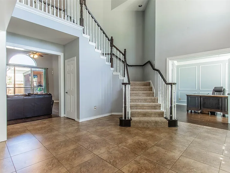 4129 Staten Island Dr — Photo 9