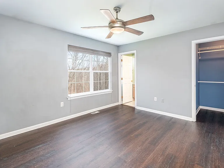 247 Buckley Dr — Photo 17