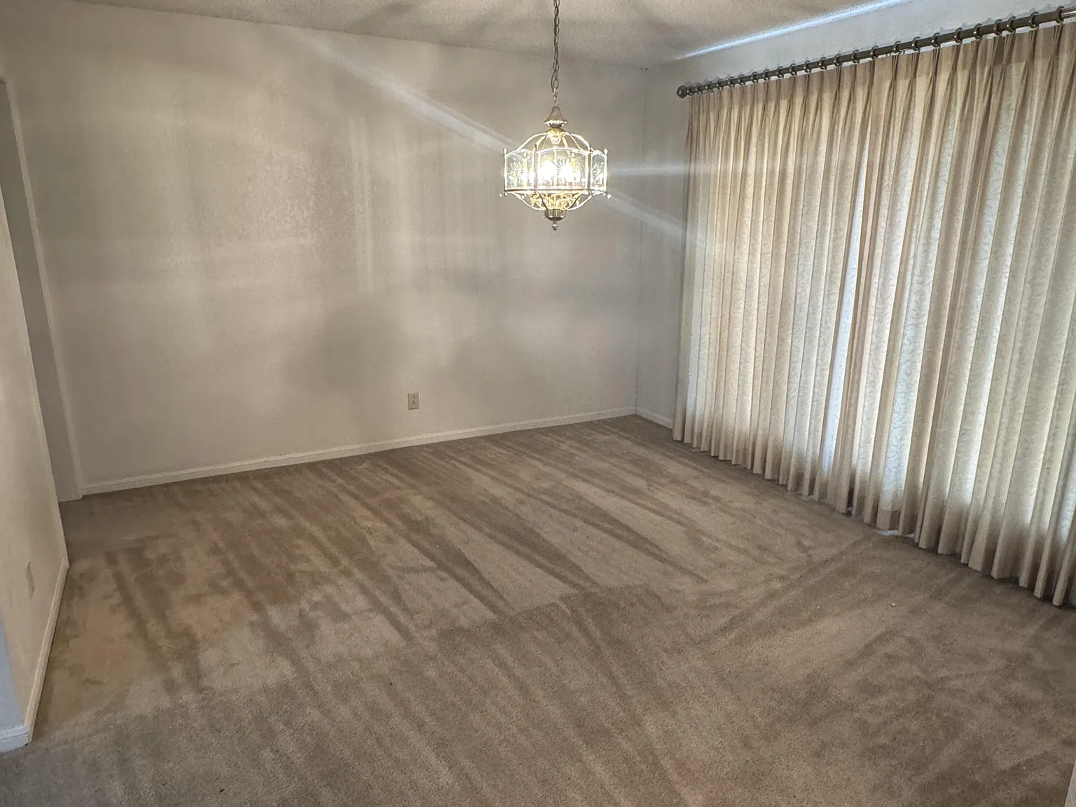 206 Redwood Circle - 1 — Photo 4