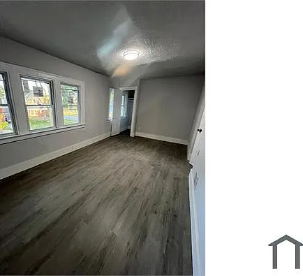 4 bed, 1844 sqft, $1,995 — Photo 2