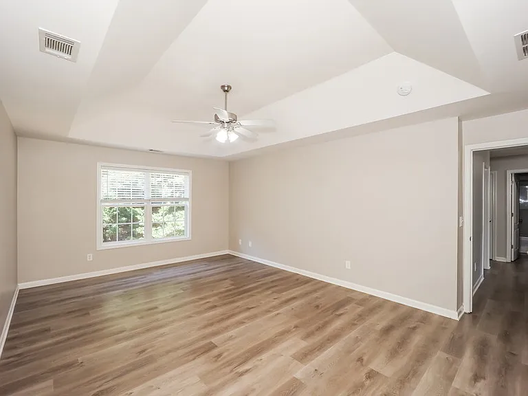 323 Oakhaven Way — Photo 9