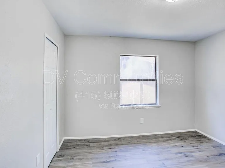 5806 Evening Shadows Ln — Photo 12