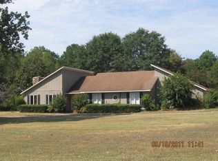 166 Anita Dr, Manchester, GA 31816