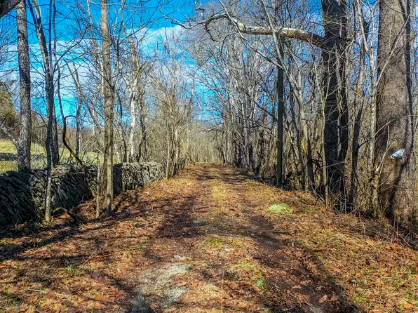 1790 Glensboro Rd, Lawrenceburg, KY 40342
