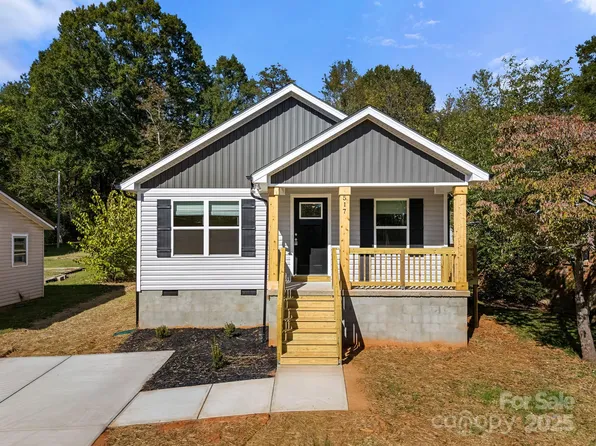 517 W Pine St, Maiden, NC 28650