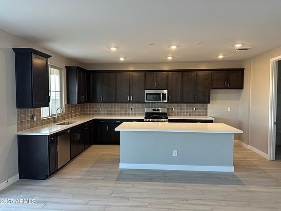 5th image of 43387 N Wollemi Street