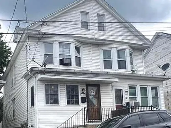 120 Swatara Rd, Shenandoah, PA 17976