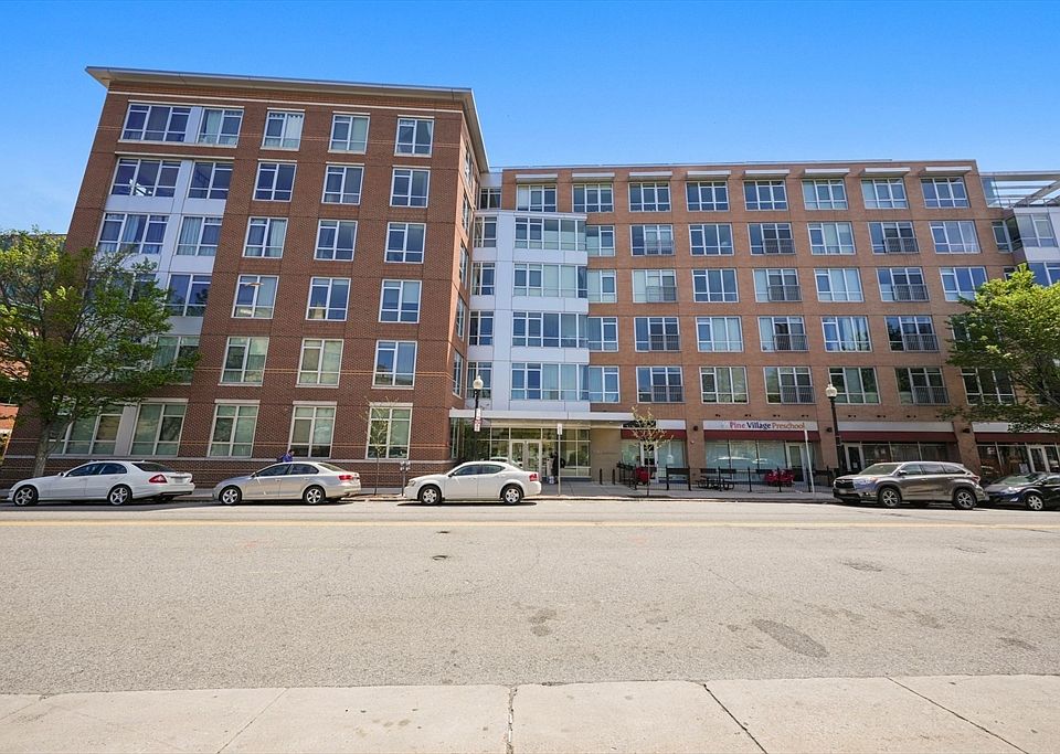 2nd image of 700 Harrison Ave #Ps3