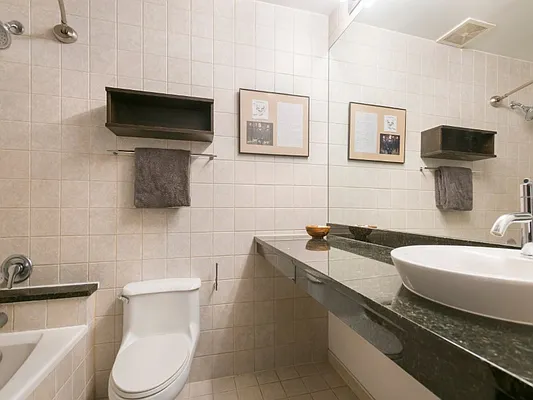 Sold by Sotheby's International Realty | media 14