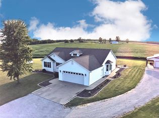 8571 County Highway 17, Nashville, IL 62263