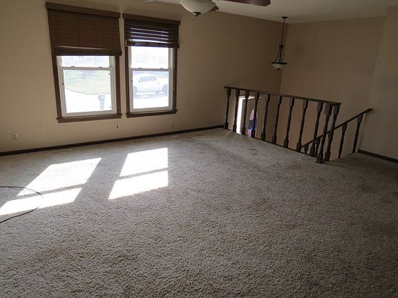 3rd image of 724 McClure St