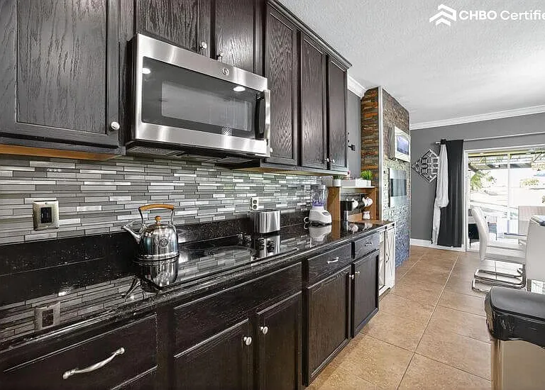 145 Malaga Ave — Photo 8