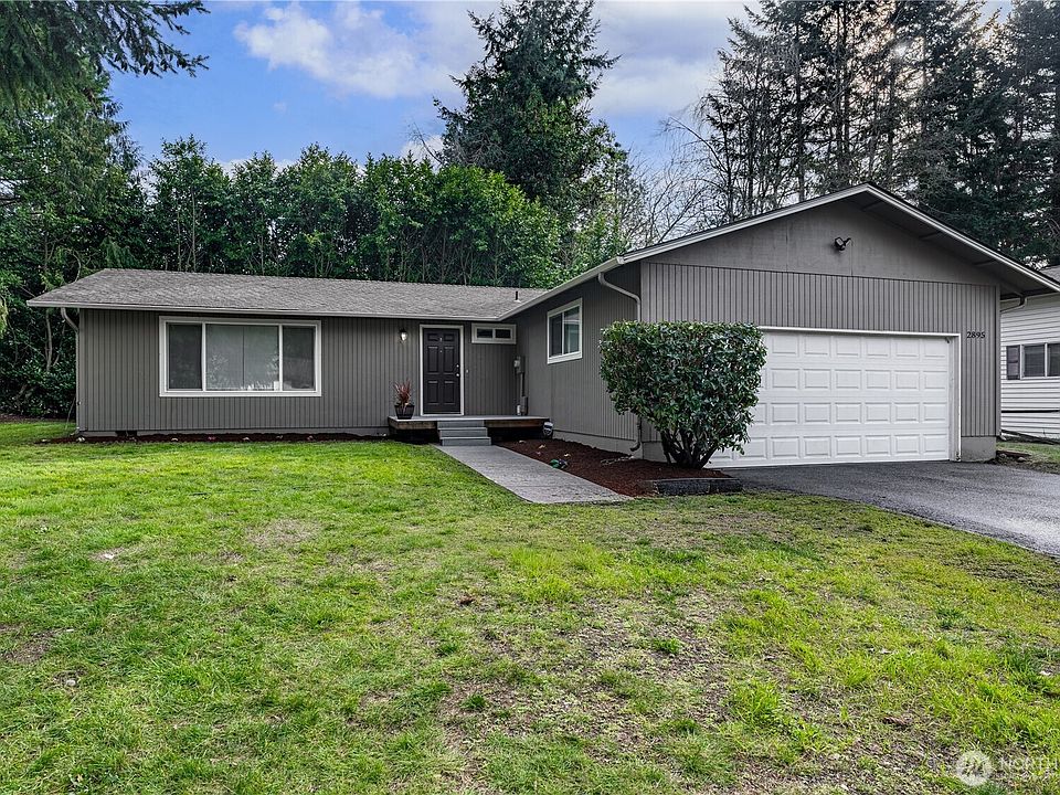 1st image of 2895 Corfu Boulevard NE