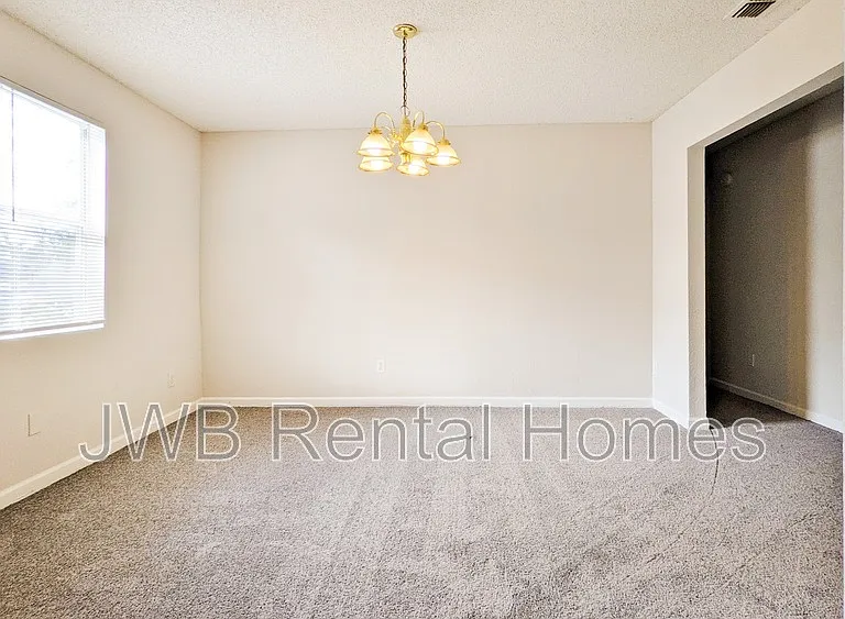 5363 Tequesta Ct — Photo 4