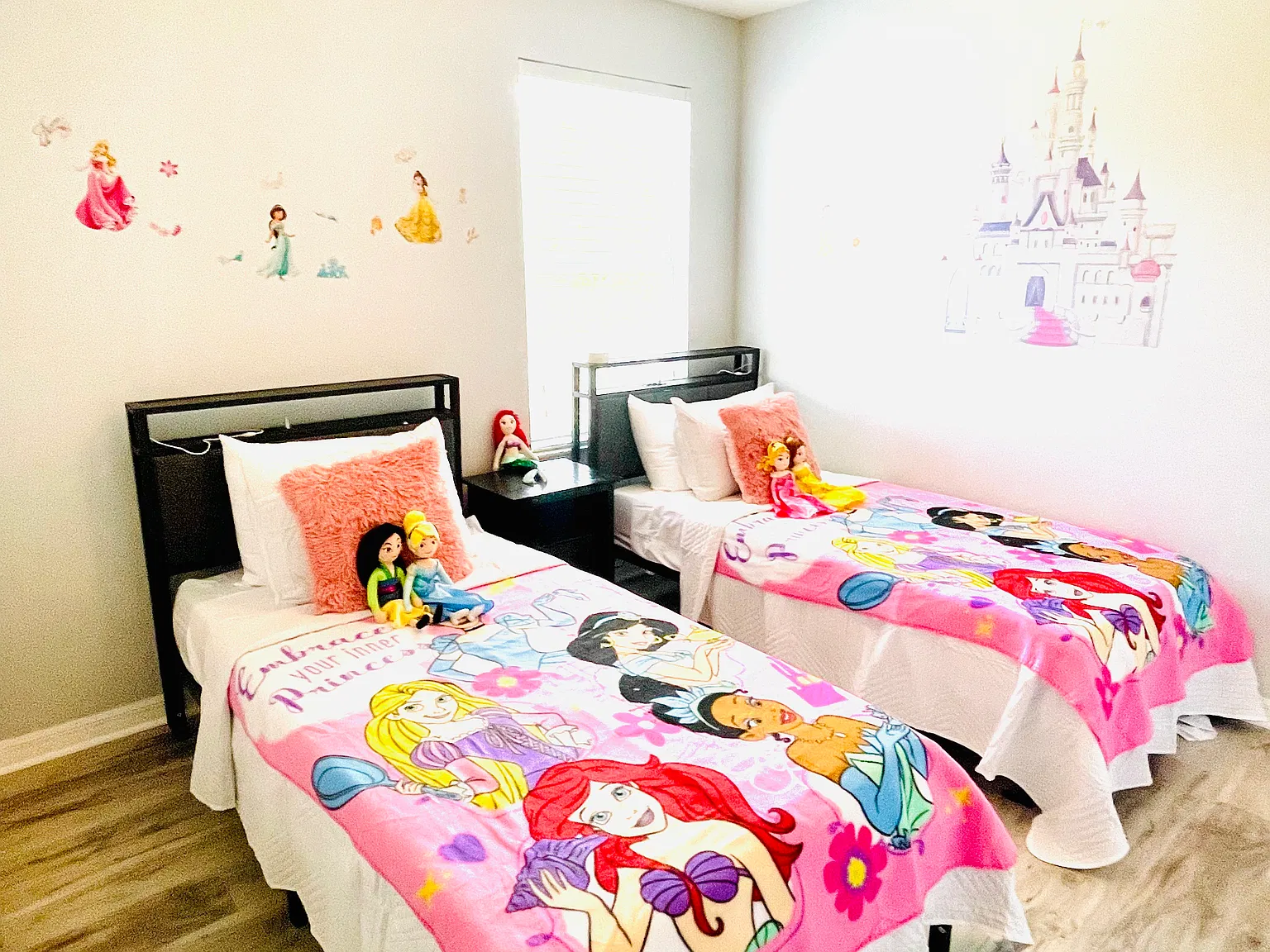 6 bed, 2874 sqft, $4,000 — Photo 2