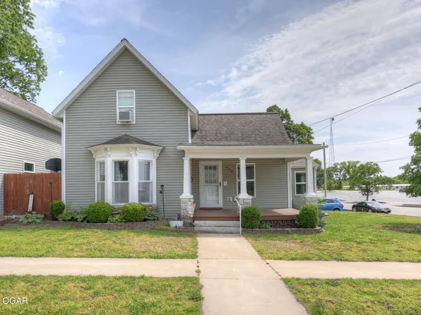 428 W Vine St, Carthage, MO 64836