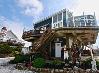 53 Cove St, Mattapoisett, MA 02739