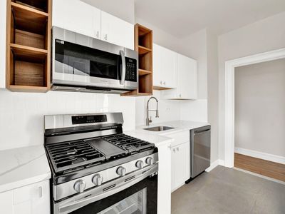 275 Harrison Ave APT E5, Jersey City, NJ, 07304
