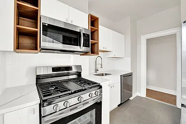 275 Harrison Avenue, #E5