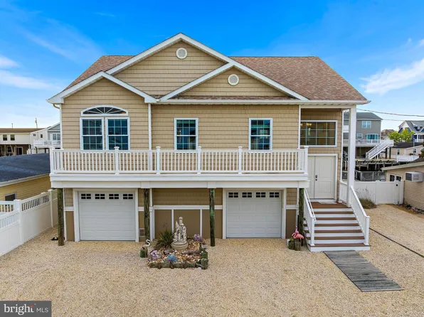 96 Albert Dr, Manahawkin, NJ 08050