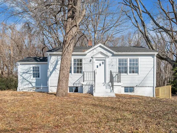 935 Myrtle Rd, Martinsville, VA 24112