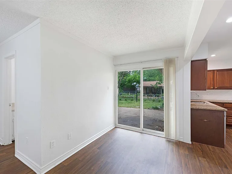 2717 Wesleyan Dr — Photo 16