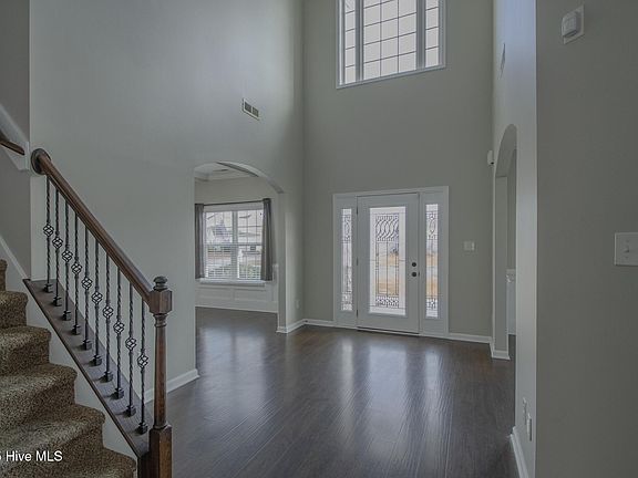 4th image of 809 Solomon Drive