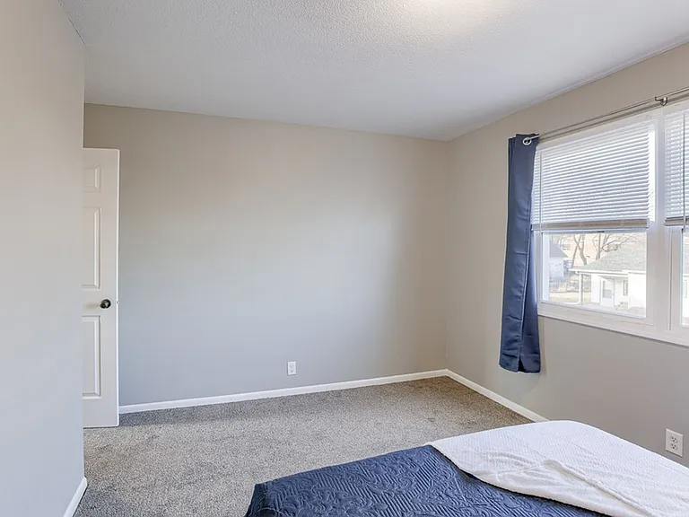 135 E Sheridan St #4 — Photo 18