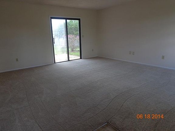 2nd image of 1549 SE S Balcourt Court