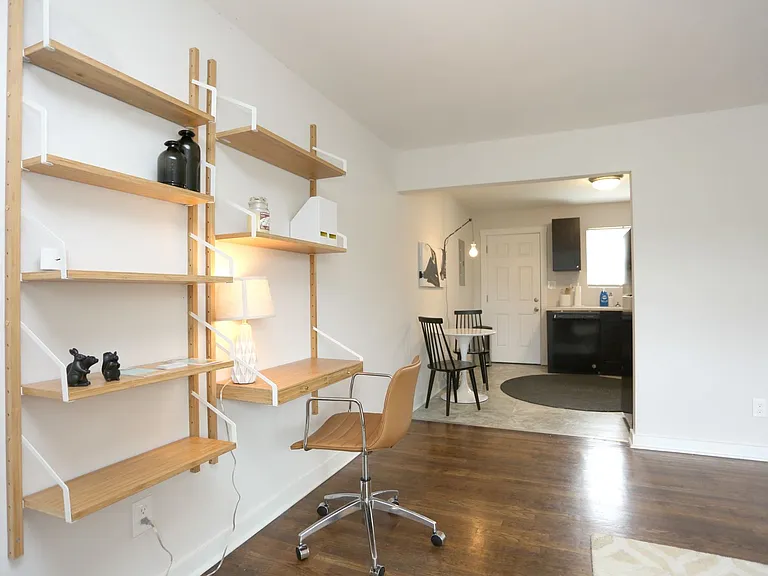 1073 Hollywood Rd NW — Photo 17