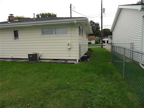 2nd image of 4604 Darcie Dr