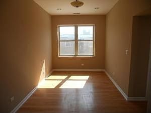 4th image of 1635 W Farwell Ave APT 3S