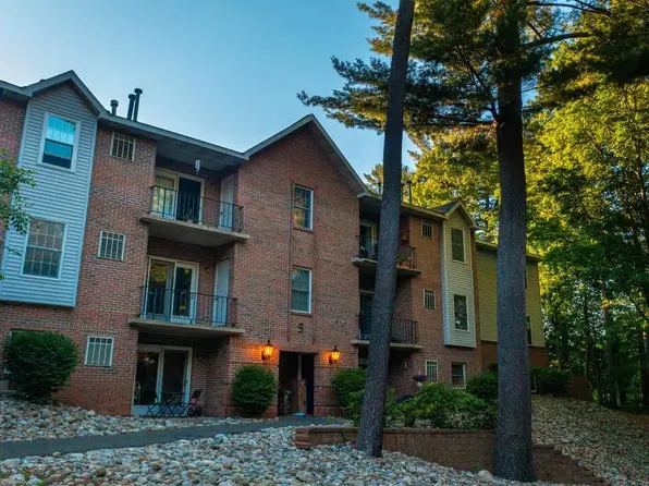 Hawthorne Gardens, 1980 Western Ave APT 331, Albany, NY 12203