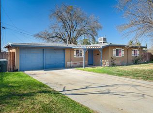 1302 Amelia Ave, Hanford, CA 93230