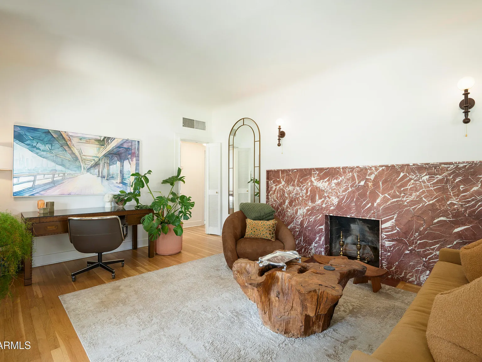 3 bed, 2.5 bath, 1325 sqft, $3,888 — Photo 4