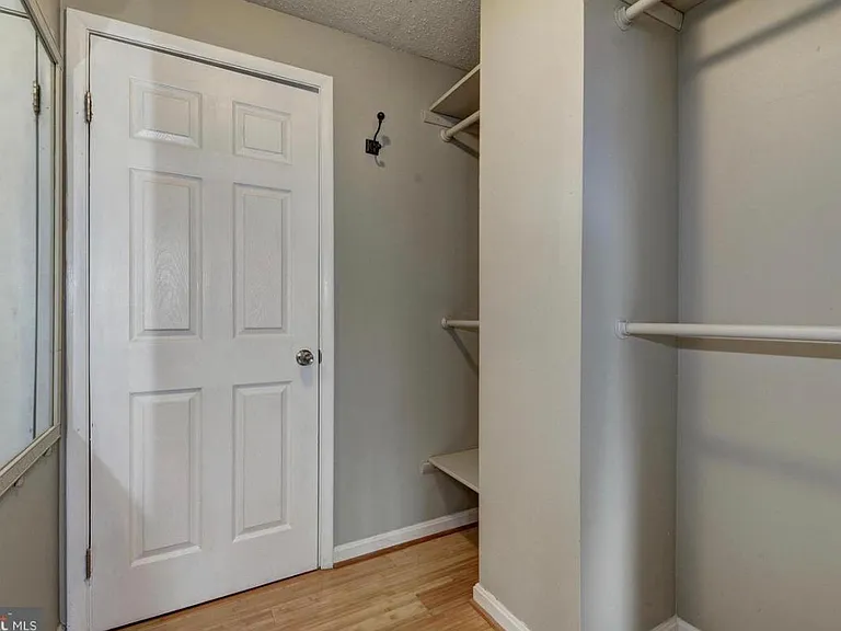 5234 Saint Genevieve Pl — Photo 7