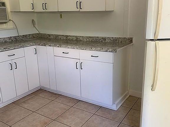 3724 Miller Ave. Kitchen 