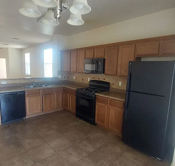 4768 Joseph Rodriguez Dr — Photo 17