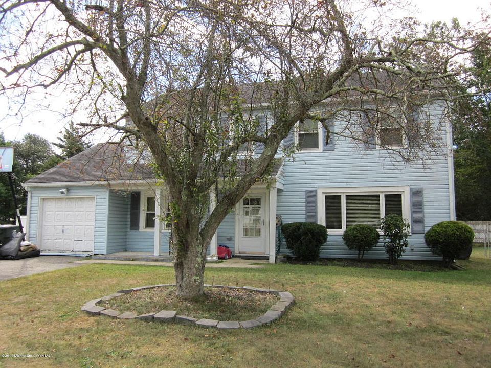 1st image of 111 Brill St